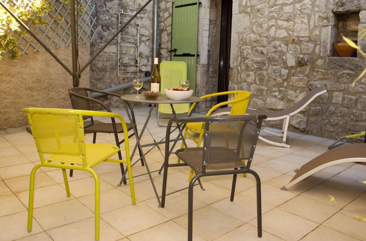 Mas Des Falaises Saint Alban Auriolles Exterior foto